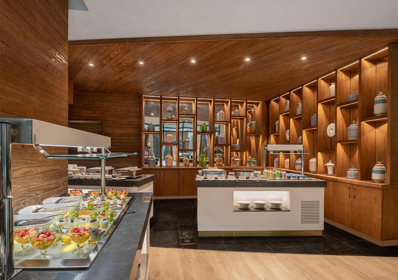 Crystal Inn Hotel - Alamein (Adults Only) Эль-Аламейн Экстерьер фото The buffet at the hotel